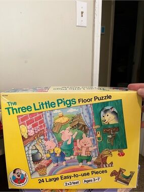 The Three Little Pigs Floor Puzzle - Yellow